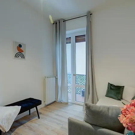 Modern In - Happy Apartment Arona